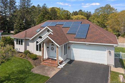 39 Lanphier Rd, Branford, CT 06405