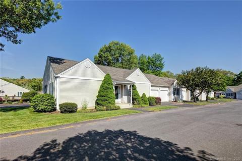 646 Overlook Path #646, Southington, CT 06489