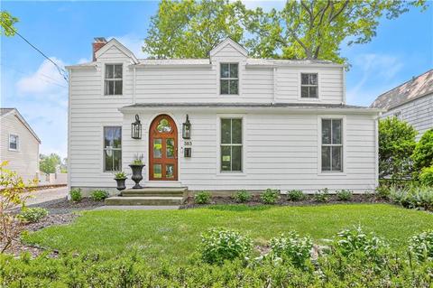 383 Riverside Dr, Fairfield, CT 06824