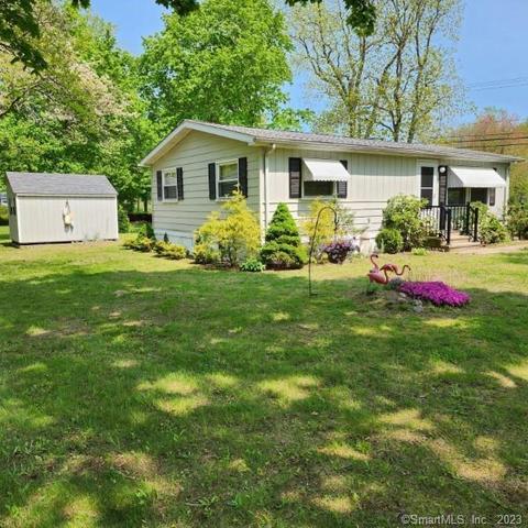 2 Harvey Dr, Old Saybrook, CT 06475