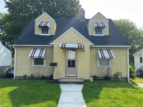 82 Monroe Ave, Waterbury, CT 06705