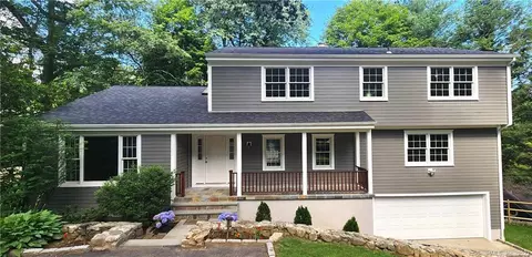 218 Cedar Heights Rd, Stamford, CT 06905