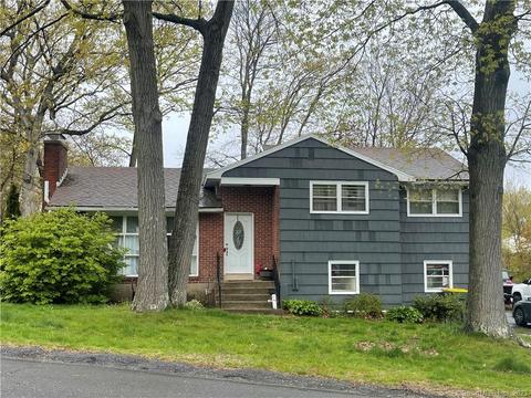 149 Harwood Rd, Waterbury, CT 06706