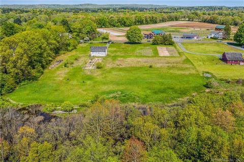 16 E Weatogue St, Simsbury, CT 06070
