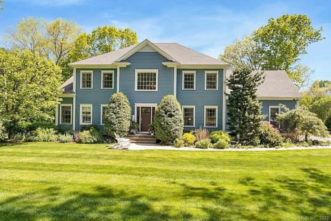 72 Morehouse Rd, Easton, CT 06612