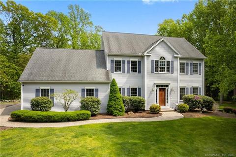 1075 Boston Post Rd, Madison, CT 06443