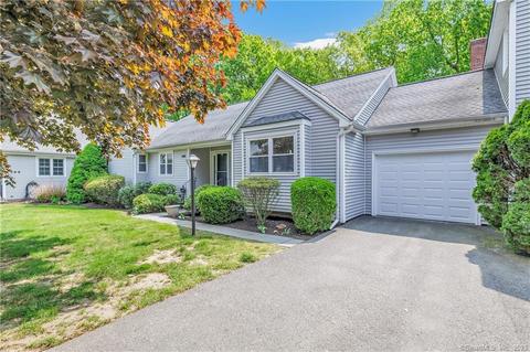 300 Aspetuck Trl, Shelton, CT 06484