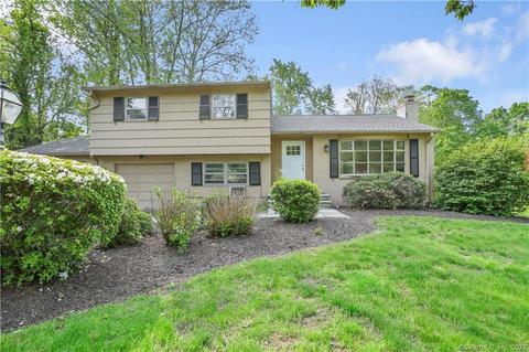 280 Plattsville Rd, Trumbull, CT 06611