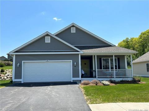 69 Mockingbird Dr #69, Killingly, CT 06239
