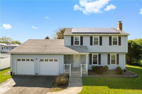 197 Fairway Dr, Meriden, CT 06450