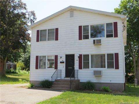 18 Earl St, Manchester, CT 06040