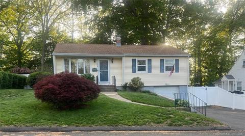 144 Lawncrest Dr, Southington, CT 06489