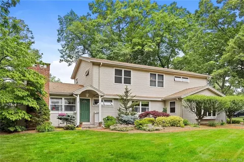 65 Oak St, South Windsor, CT 06074