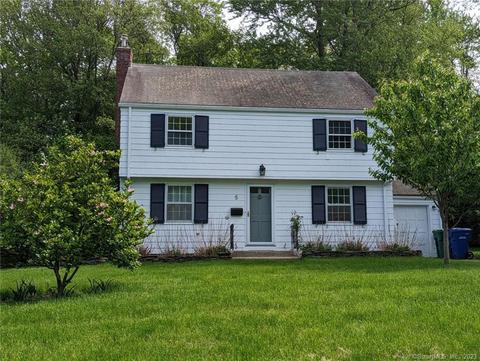 5 Guernsey Rd, Bloomfield, CT 06002