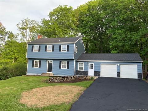 18 Heritage Dr, Naugatuck, CT 06770