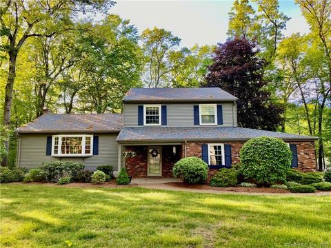 79 Joan Cir, Manchester, CT 06040