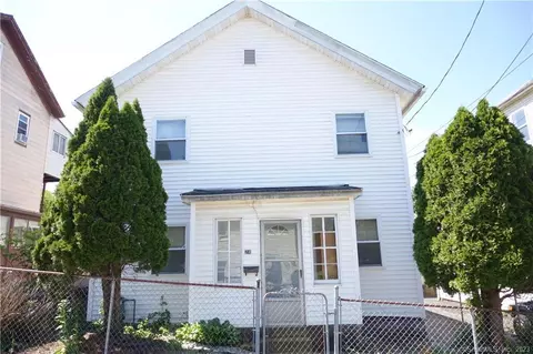 24 Ayers St, Waterbury, CT 06706