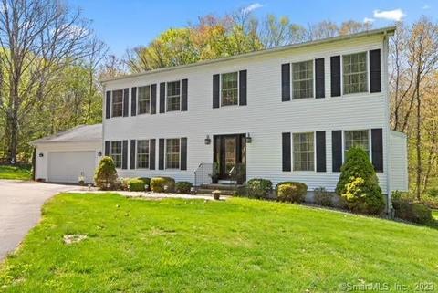 19 Rosemarie Ln, Bozrah, CT 06334