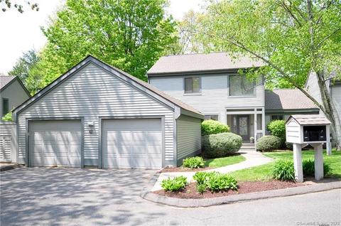 11 Strathmore Ln #3011, Avon, CT 06001