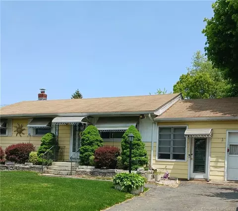 91 Cynthia Dr, West Haven, CT 06516