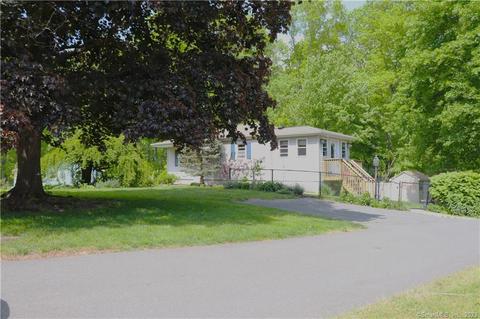 128 Twin Hills Dr, Coventry, CT 06238