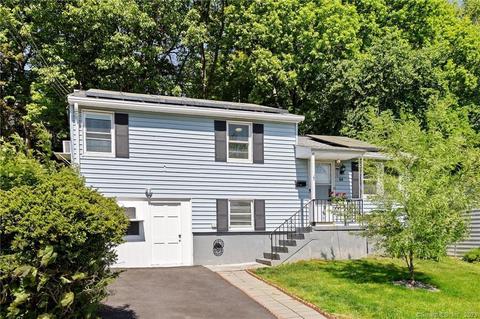 64 Longmeadow Dr, Waterbury, CT 06706