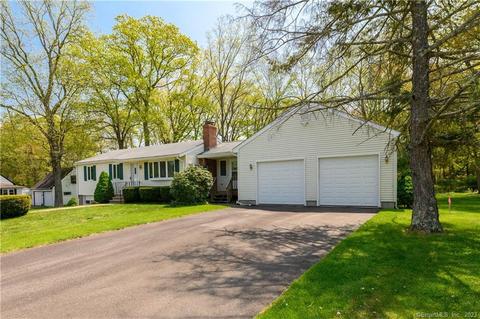 28 Laura Dr, Hebron, CT 06248