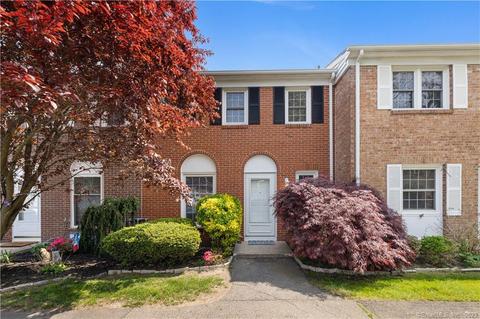76 Salem Walk #76, Milford, CT 06460