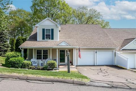 214 Woodlawn Dr #214, Seymour, CT 06483