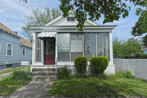 39 Front Ave, West Haven, CT 06516