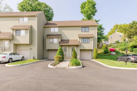 17 Coram Rd #4B, Shelton, CT 06484