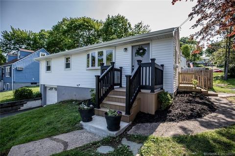 24 Carriage Dr, Wallingford, CT 06492