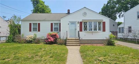 32 Munson St, Milford, CT 06461