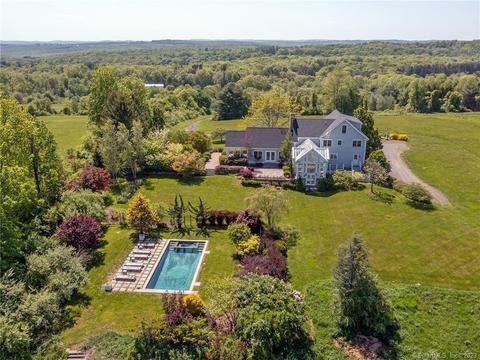 98 Bacon Rd, Roxbury, CT 06783