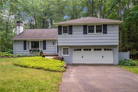 19 Sunset Hill Rd, Simsbury, CT 06070