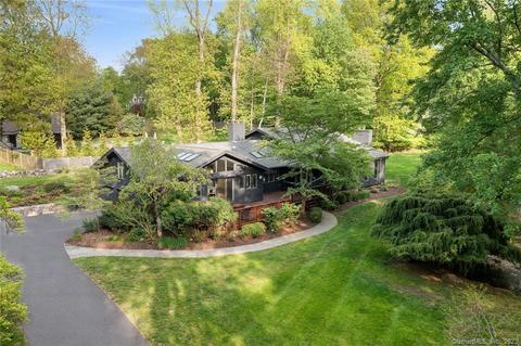8 Timber Ln, Westport, CT 06880