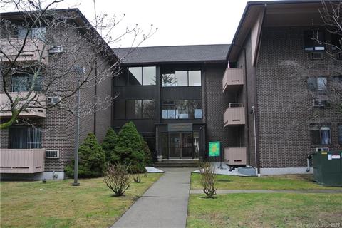 40 California St #A19, Stratford, CT 06615