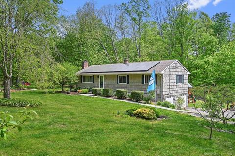 67 Mile Hill South Rd, Newtown, CT 06470
