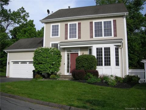 15 Revere Cir #15, Southbury, CT 06488