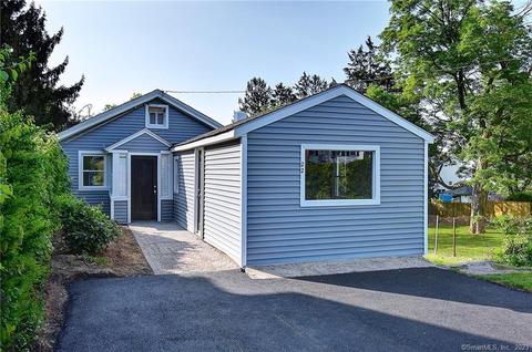 22 Whittlesey Ave, Waterbury, CT 06706