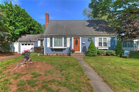 66 Kenwood Rd, Milford, CT 06460