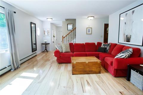 9 Cedar Dr, Granby, CT 06035