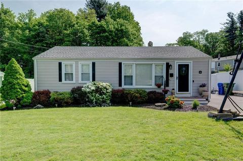 24 Spencer Dr, Middletown, CT 06457