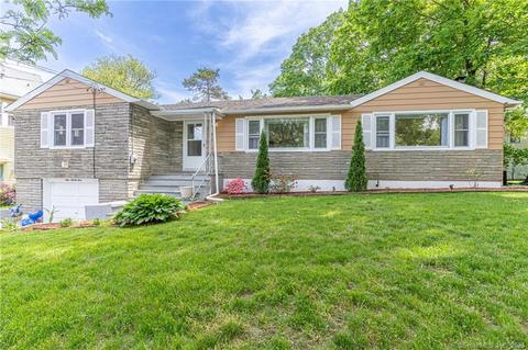 121 Rock Spring Rd, Stamford, CT 06906