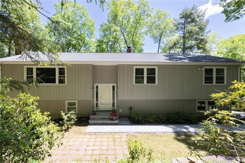215 Old Poverty Rd, Southbury, CT 06488