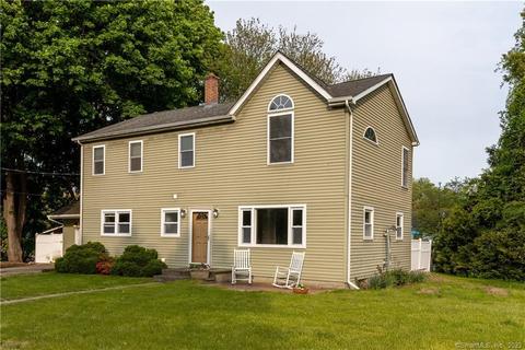 25 Sunrise St, Norwich, CT 06360