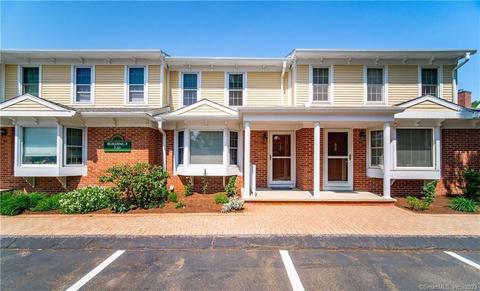 11 Saint John St #F8, North Haven, CT 06473