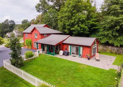 31 Canterbury Tpke, Norwich, CT 06360