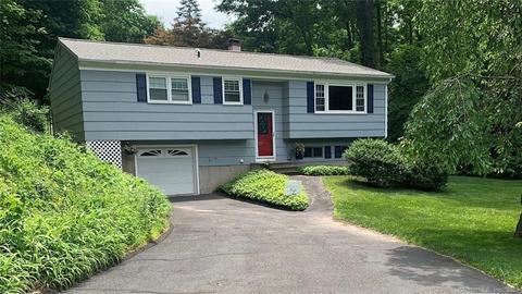 16 Pleasant St, Bethel, CT 06801