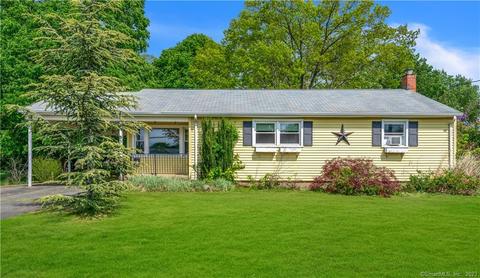 35 Keeney St, Manchester, CT 06040